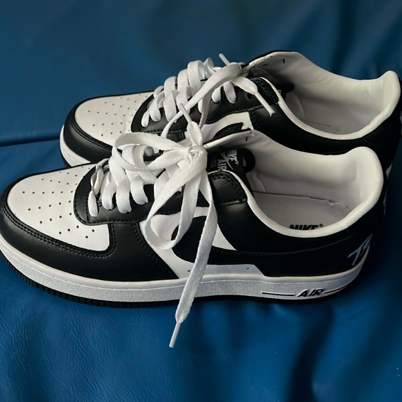 Nike Air Force 1 Low x Terror Squad Black White - Picture 1 of 5
